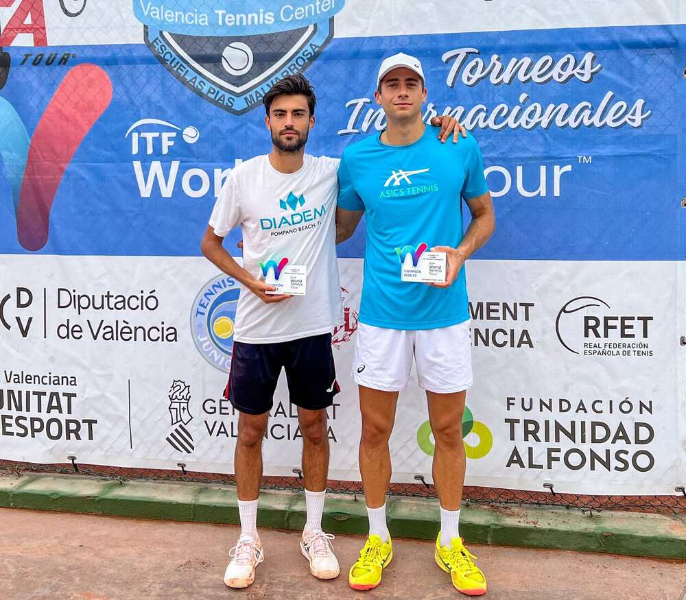 Александър Донски постигна втора поредна победа за деня и стана шампион на двойки на турнир по тенис във Валенсия