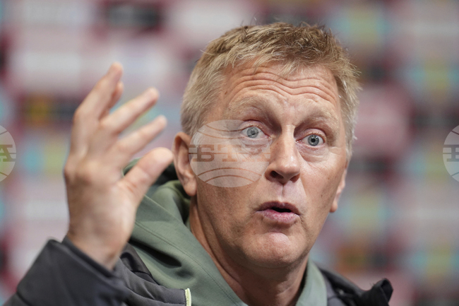 Селекционерът на Ирландия Хеймир Халгримсон: „Това е един от малкото начини да се играе срещу Португалия - да се опиташ да не допускаш гол“