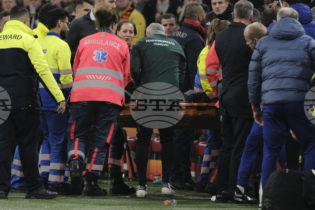 Помощник-треньорът на унгарския национален отбор Адам Салай е в стабилно състояние, след като припадна по време на мача с Нидерландия от Лигата на нациите