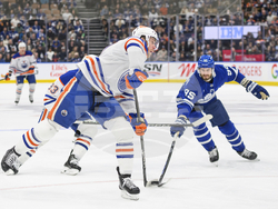 Oilers Maple Leafs Hockey
