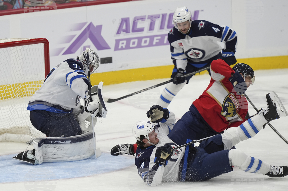 Лидерът в НХЛ Уинипег загуби от Флорида