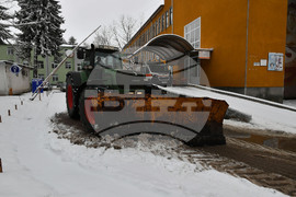 Исперих - зима - снегопочистване - благотворителност