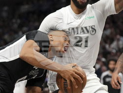 Spurs Mavericks Basketball