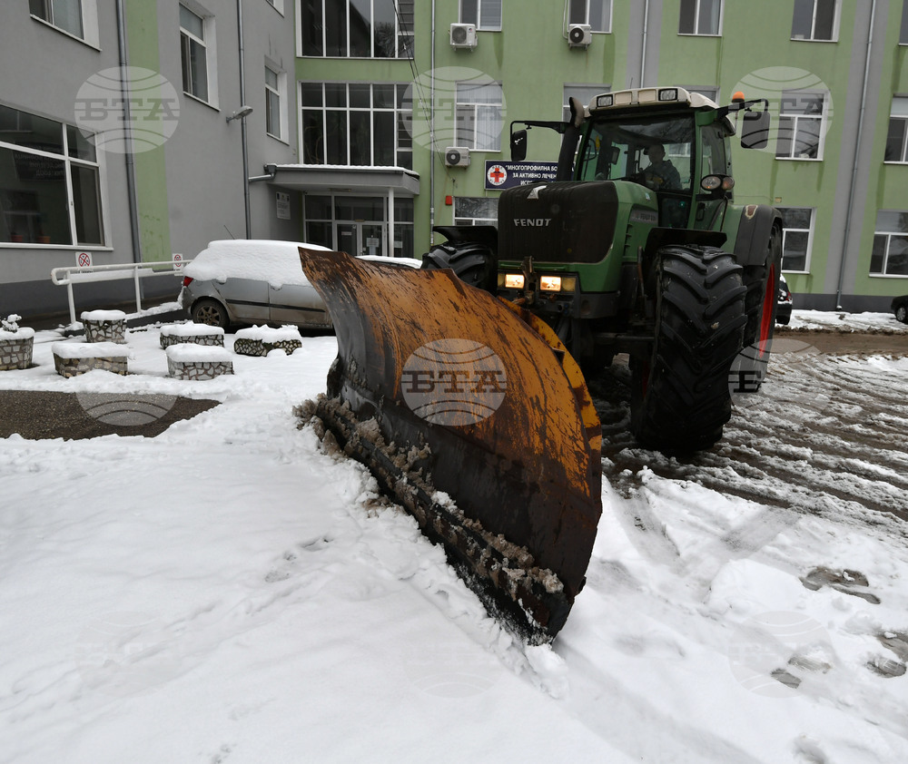 Исперих - зима - снегопочистване - благотворителност
