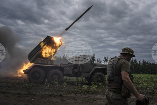 Русия заяви, че е превзела още две населени места в Донецка област