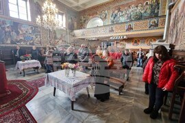 Търговище - храм „Св. Йоан Рилски“ - неделна служба