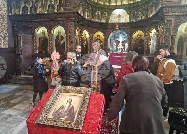 Търговище - храм „Св. Йоан Рилски“ - неделна служба