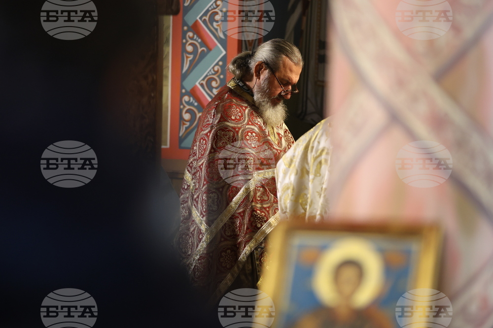 Благоевград - храм „Св. Димитър“ - неделно богослужение