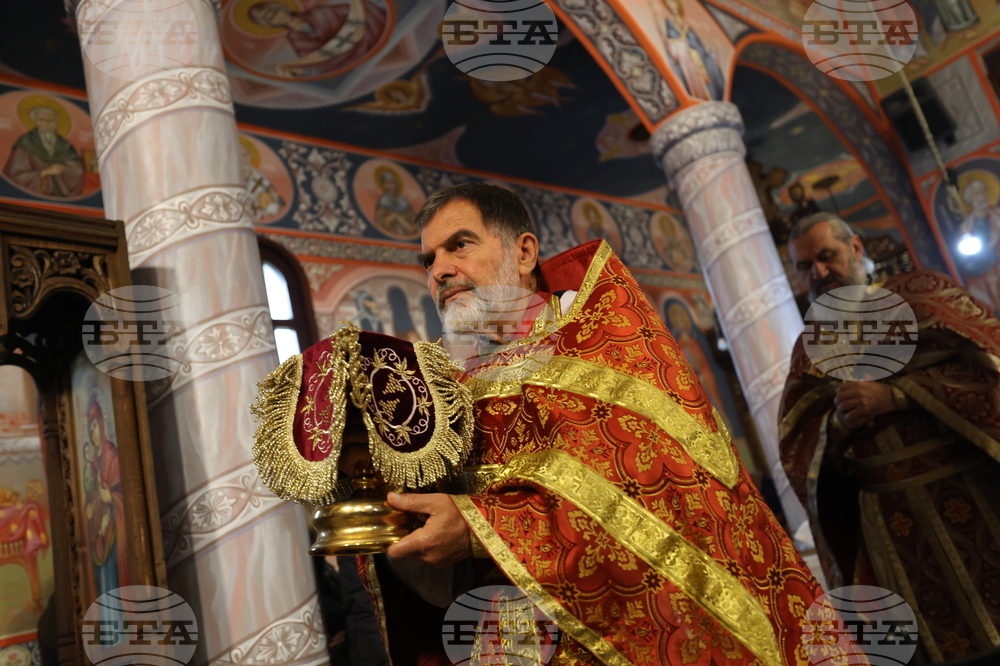 Благоевград - храм „Св. Димитър“ - неделно богослужение