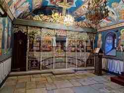 Манастирът събира миряни от цялата страна