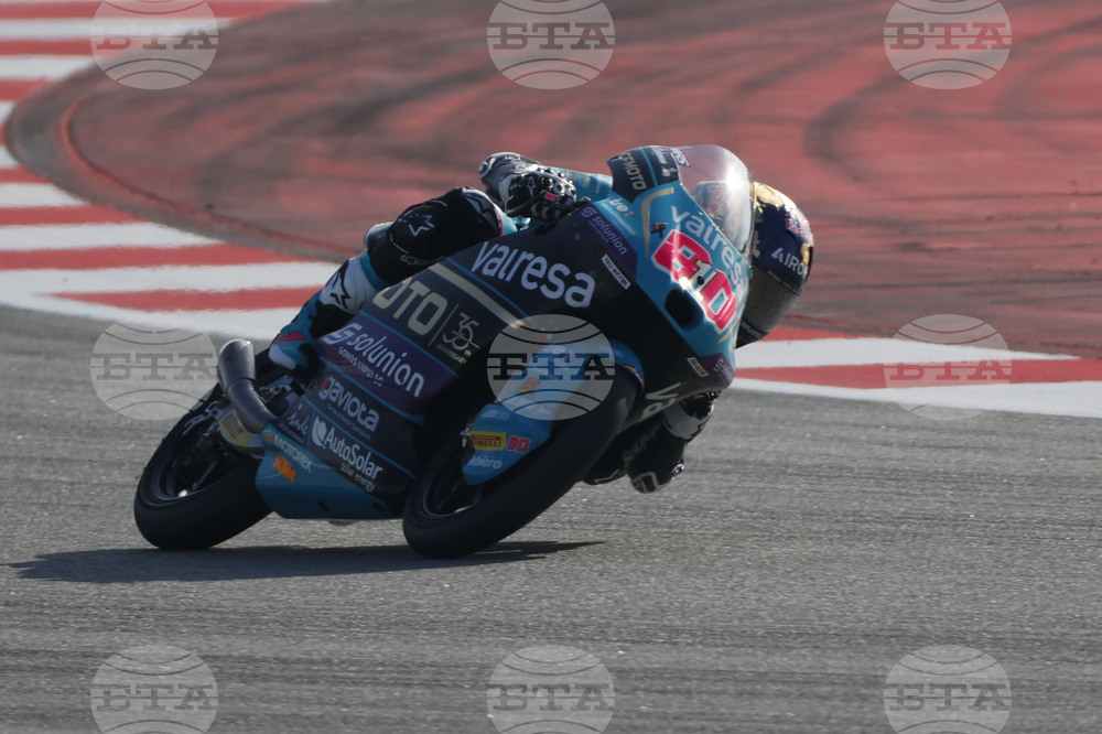 Колумбиецът Давид Алонсо спечели Гран при на Унгария в Мото 2, испанецът Максимо Килес ликува в Мото 3