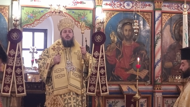 Постът е благоприятно време за очистване както на душите, така и на телата, каза епископ Исаак в проповедта си в Кюстендил