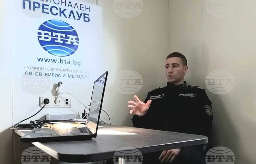 Главен старшина Евгени Мичев, курсант във ВВМУ: Съчетах детската си мечта да стана военен с любовта към морето