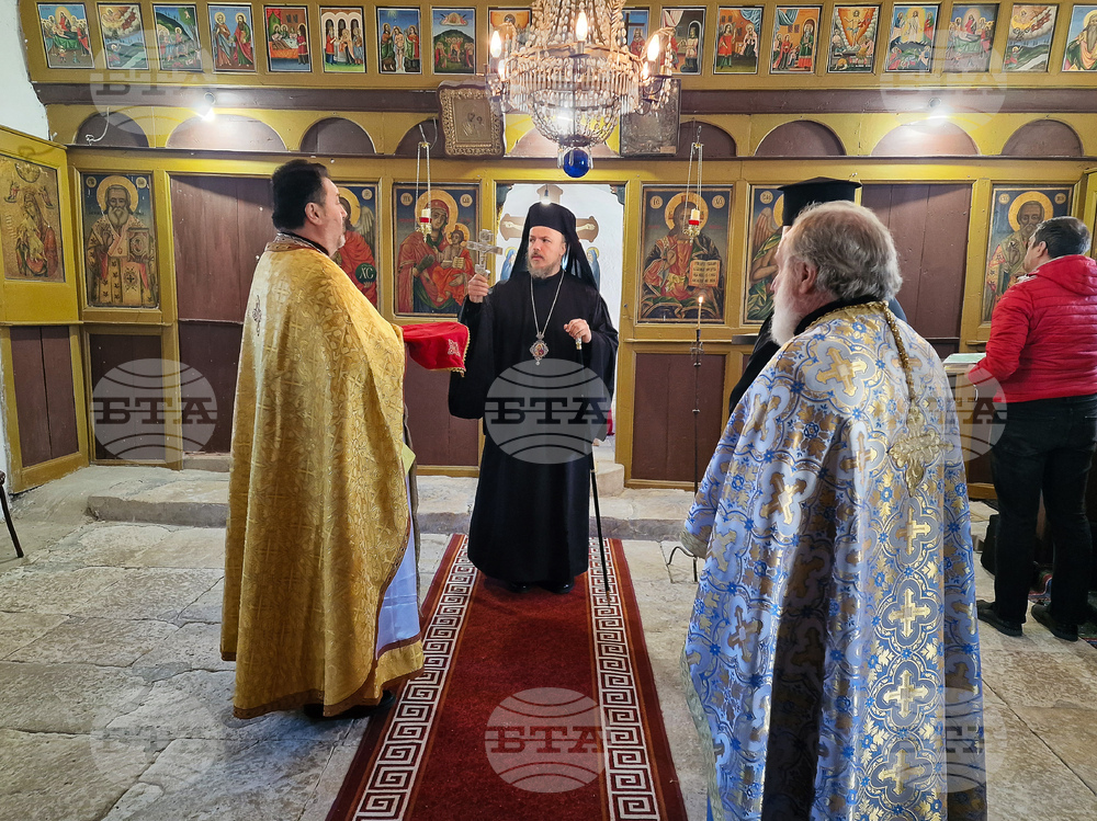 Село Ушинци - храм „Св. Архангел Михаил“ - храмов празник