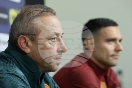 Национален стадион „Васил Левски" - национален отбор по футбол - пресконференция  - Илиан Илиев