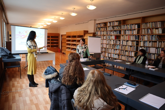 Регионална библиотека „Дора Габе“ – гр. Добрич: Библиотекари надградиха знания в онлайн маркетинга и изкуството на комуникацията