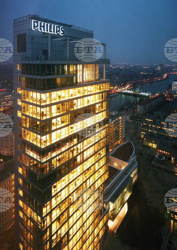 "Филипс" съкращава още 6000 работни места след трудна година