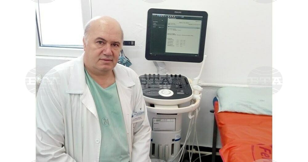 Лекари от МБАЛ „Св. Анна“ във Варна спасиха две жени с тежка патология на бременността и бебетата им