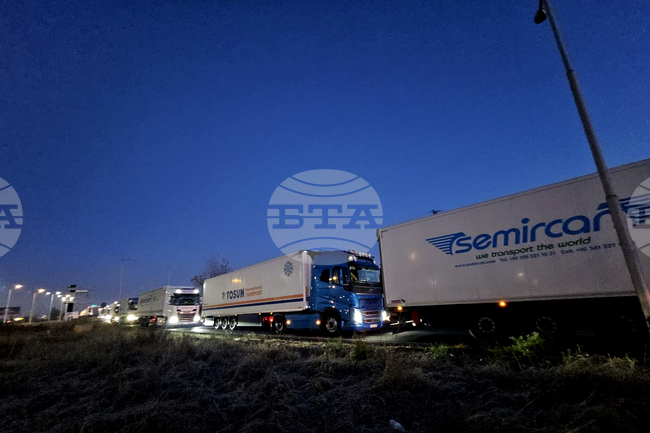 Интензивен е трафикът на граничния пункт "Капитан Андреево" на изход за товарни автомобили