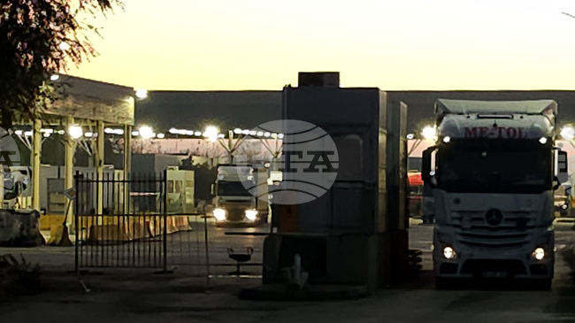 Нов митнически пункт между Турция и България се предвижда да бъде отворен на север от ГКПП „Капъкуле“, според турския министър на търговията