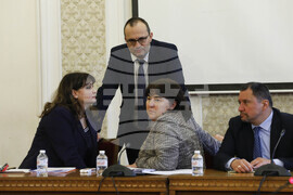 Парламент - Комисия по икономическа политика и иновации