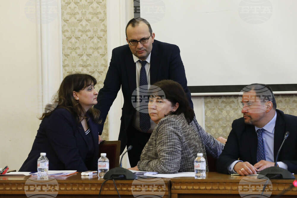 Парламент - Комисия по икономическа политика и иновации