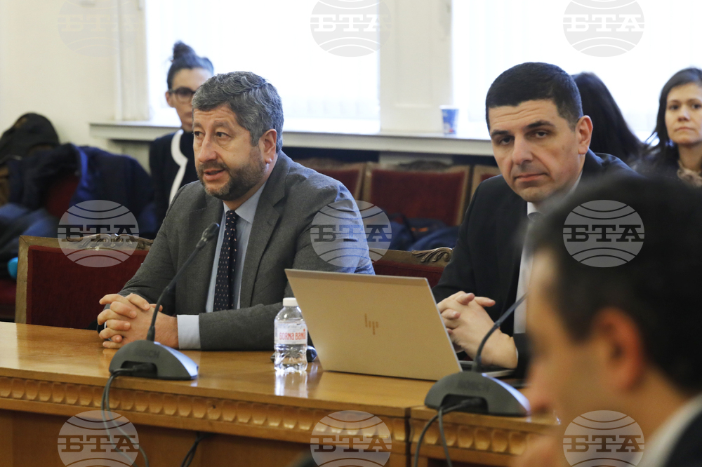 Парламент - Комисия по икономическа политика и иновации