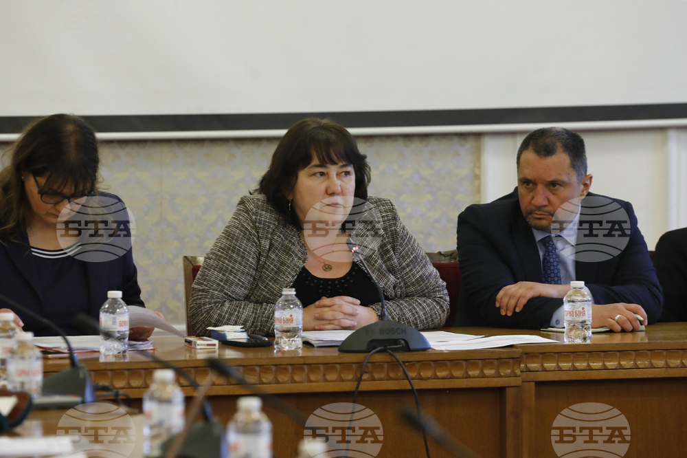 Парламент - Комисия по икономическа политика и иновации