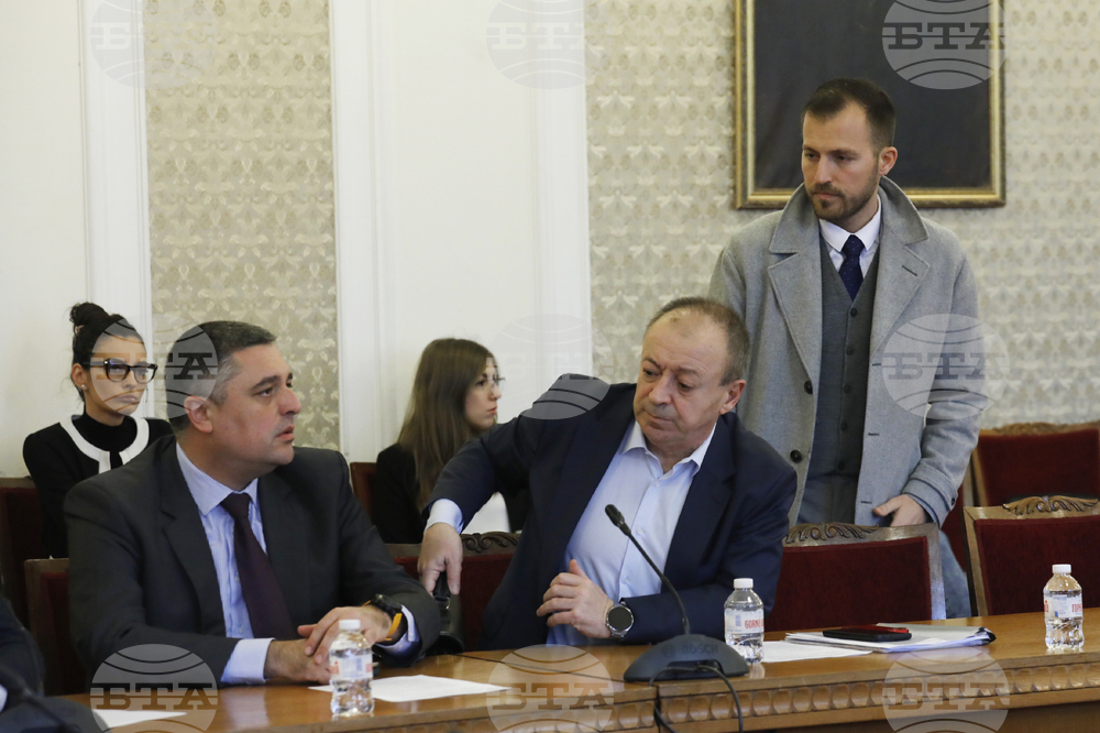 Парламент - Комисия по икономическа политика и иновации