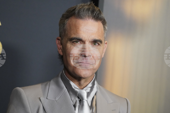 Концерт на Роби Уилямс в Берлин беше отложен заради лошо време