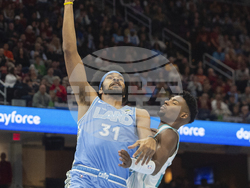 Hornets Cavaliers Basketball
