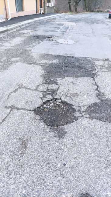 Спешни ремонти по републиканската пътна мрежа в община Джебел