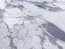 Спешни ремонти по републиканската пътна мрежа в община Джебел