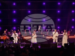 Концерт на „Тоника СВ“ в зала 1 на НДК (16 ноември 2024 г.), снимки – Даниел Димитров /БТА