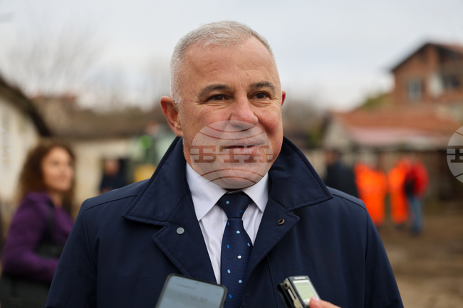 Симитли - противопожарен участък - първа копка