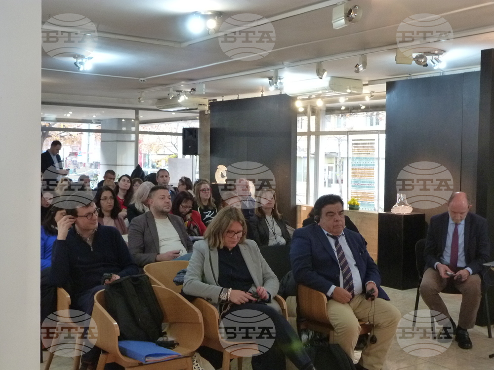 Organizers of 47th Session of World Heritage Committee and UNESCO Experts Hold First Meeting