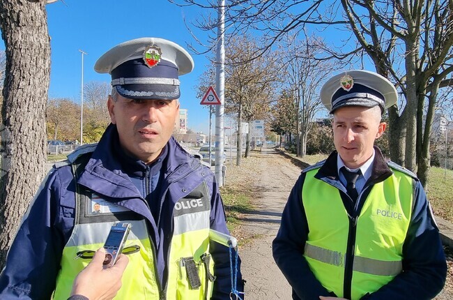 КЗК образува открито производство срещу МВР по жалба срещу решението за доставка на светлоотразителни жилетки 