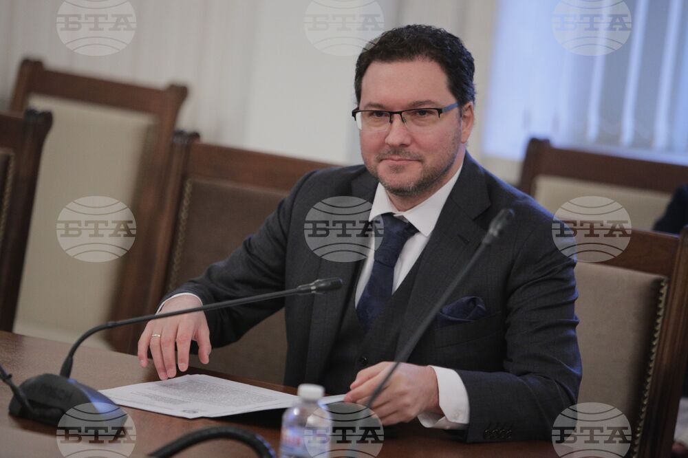 Парламент - Временната комисия за установяване на всички факти и обстоятелства относно дейността на „Нексо" - Даниел Митов
