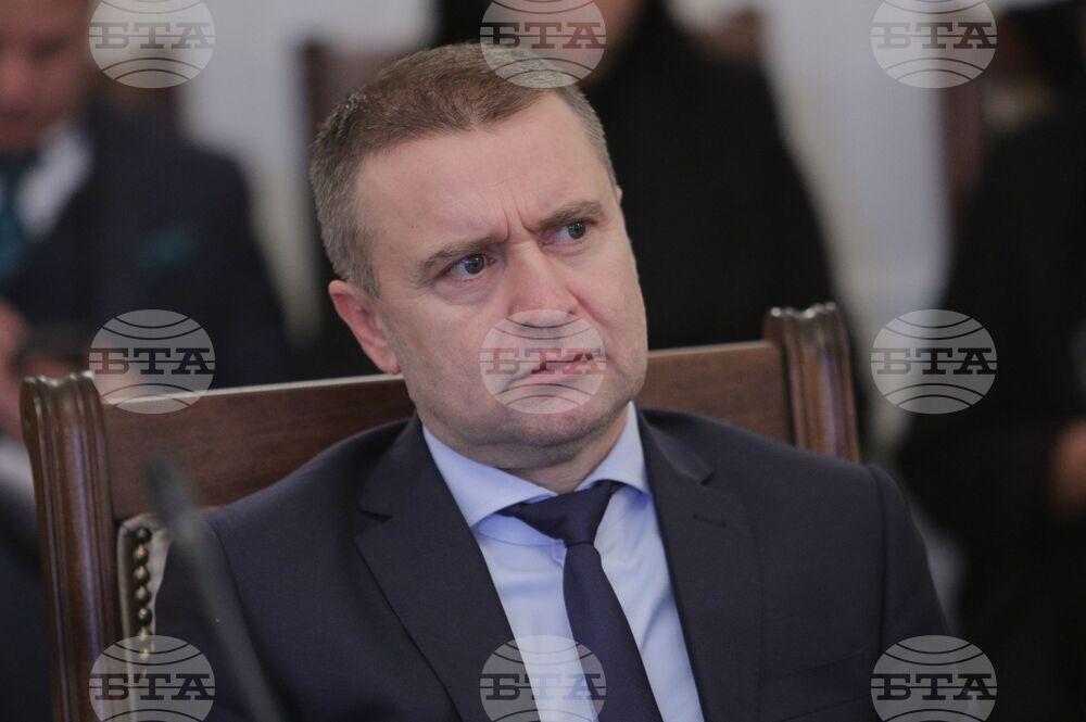 Парламент - Временната комисия за установяване на всички факти и обстоятелства относно дейността на „Нексо" - Бойко Атанасов