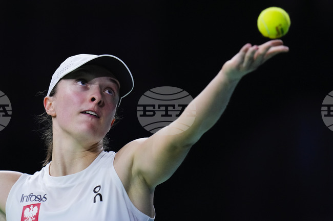 Петкратната шампионка от Големия шлем Ига Швьонтек прие наказанието си от един месец заради положителен допинг тест