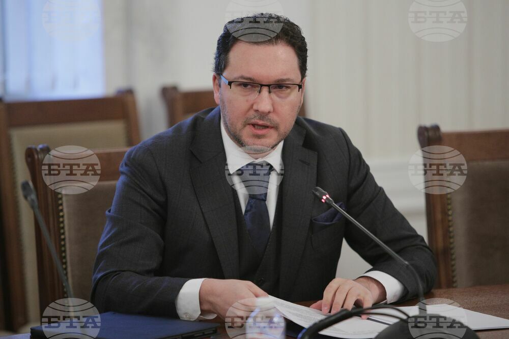 Даниел Митов се отказва да бъде служебен външен министър
