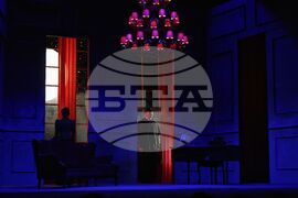 Бургас - театър - „Гнездото на гарвана” - премиера