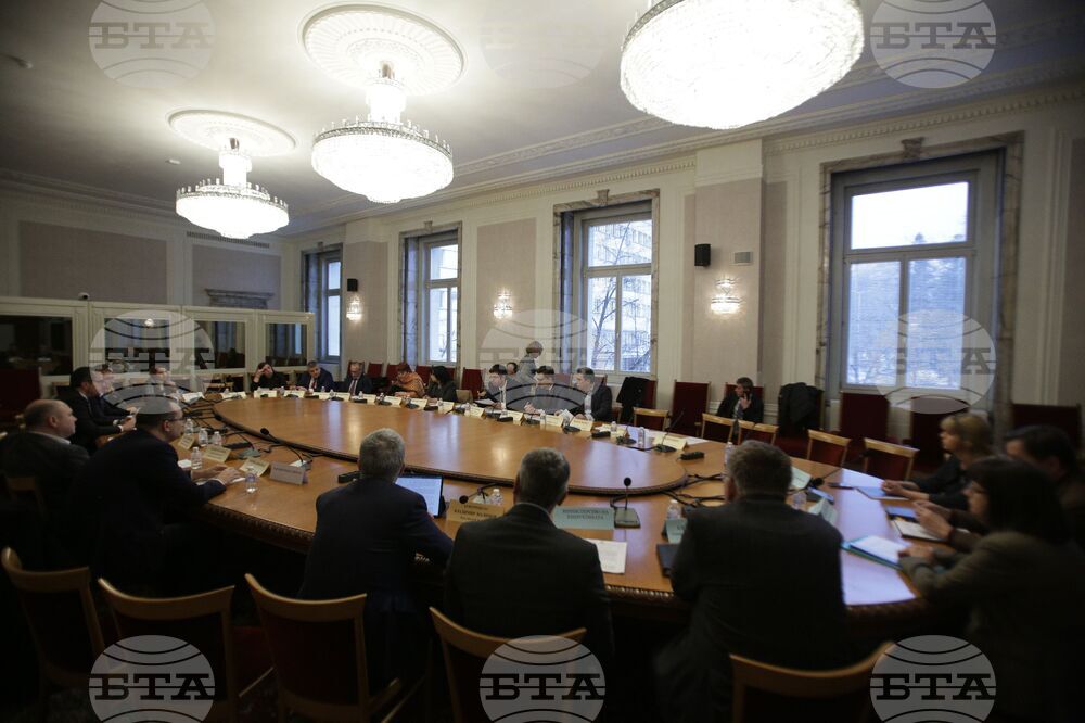 Парламент - Комисия по бюджет и финанси
