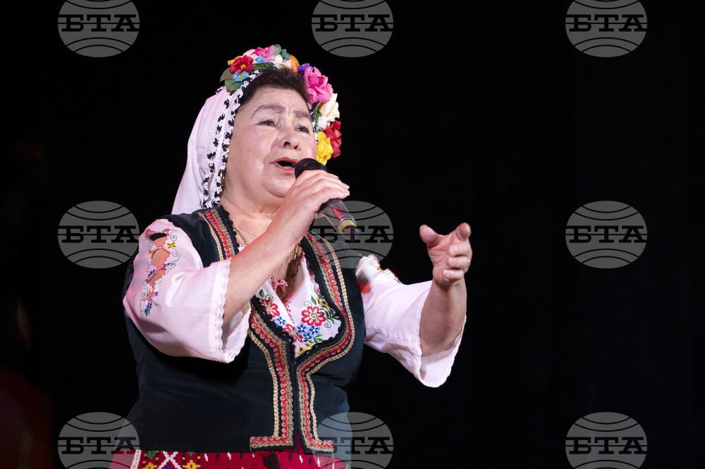 Народната певица Калинка Вълчева: Живко Желев е голям музикант и човек
