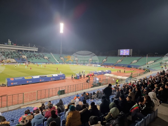 Националният отбор по футбол се изкачи с две позиции в ранглистата на ФИФА