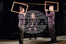 Варненският театър „Щурче“ постави спектакъл за възрастни по Антон Чехов