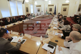 Парламент - Продължаваме Промяната - кръгла маса