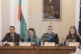 Парламент - Продължаваме Промяната - кръгла маса