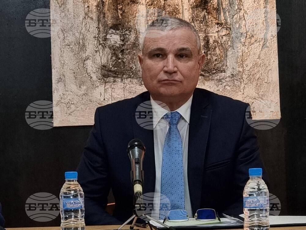 Министърът на културата се отчете пред медии