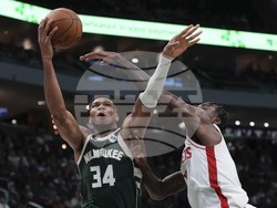 Rockets Bucks Basketball